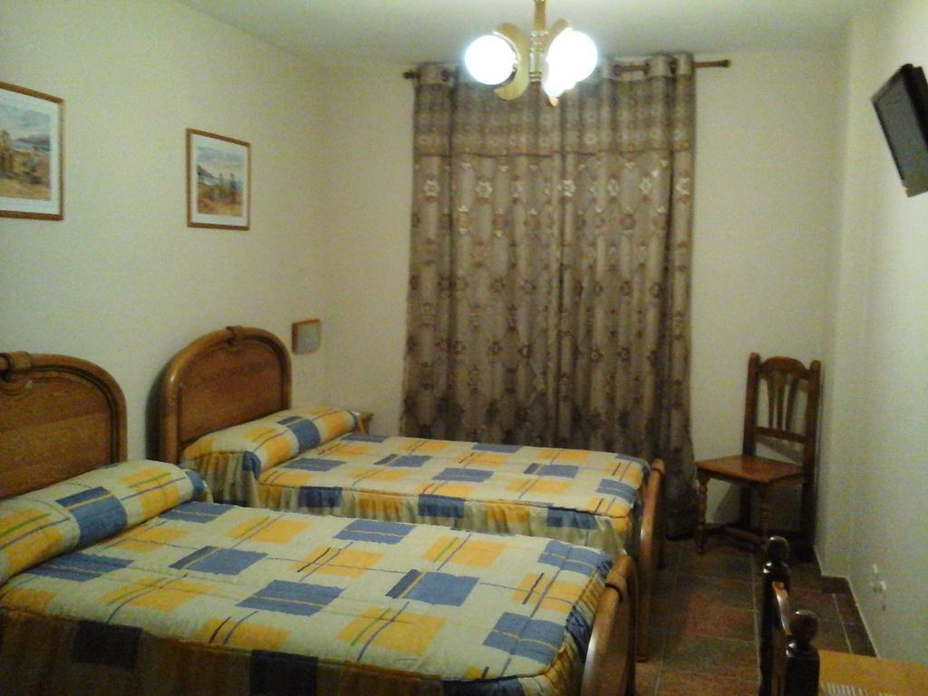 Hostal Pinera Vega de Espinareda Quarto foto